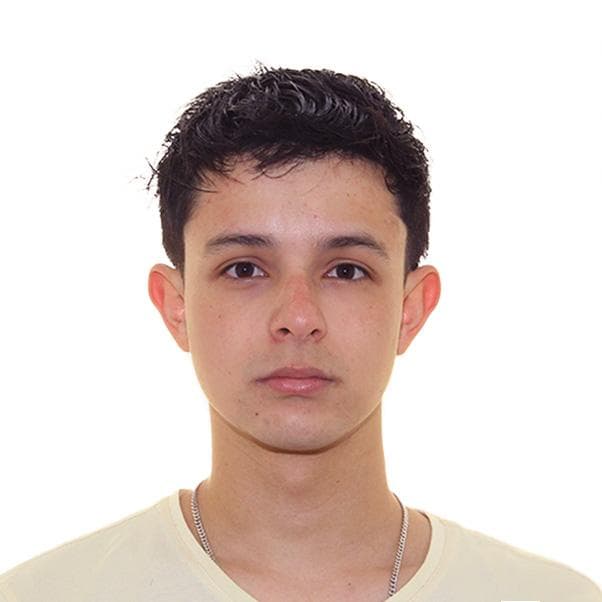 José Lecaros